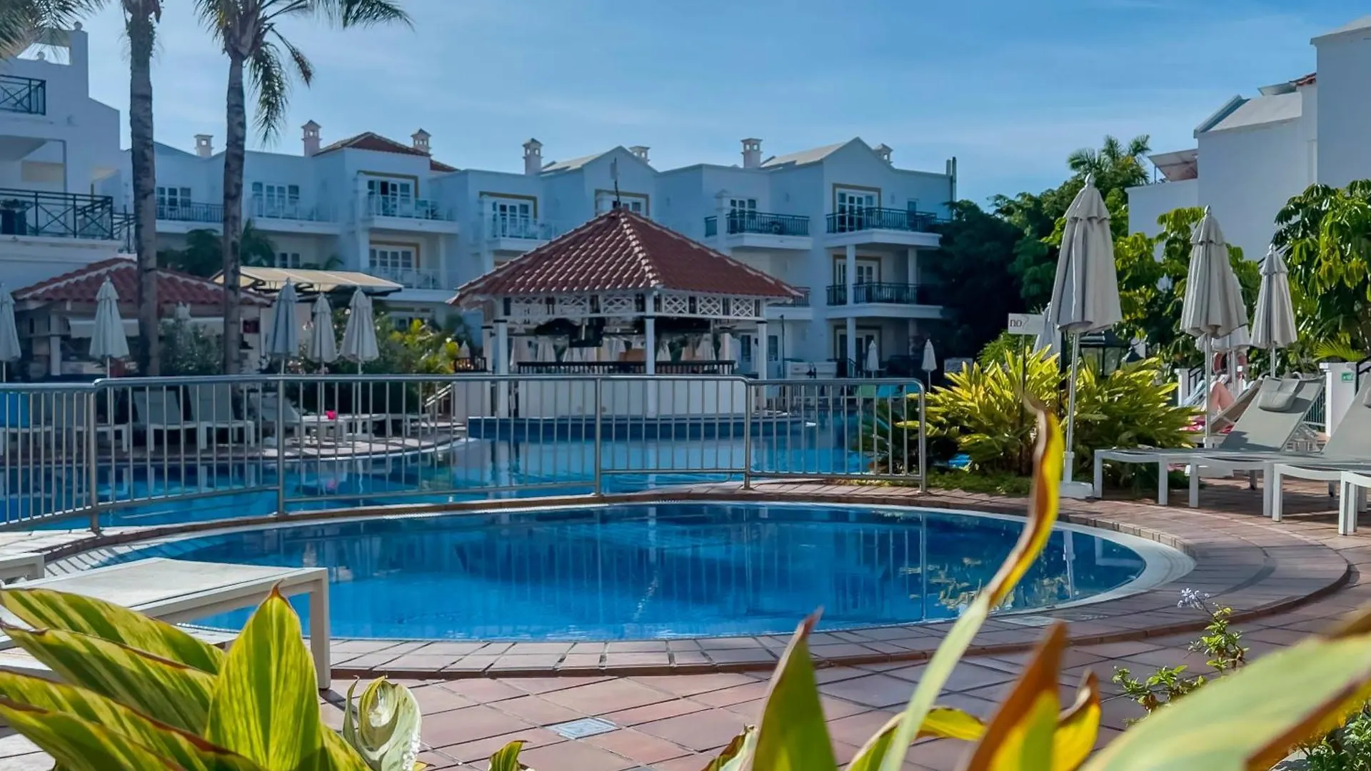 *** Ξενοδοχείο με διαμερίσματα Apartamentos Parque Del Sol Costa Adeje  Ισπανία