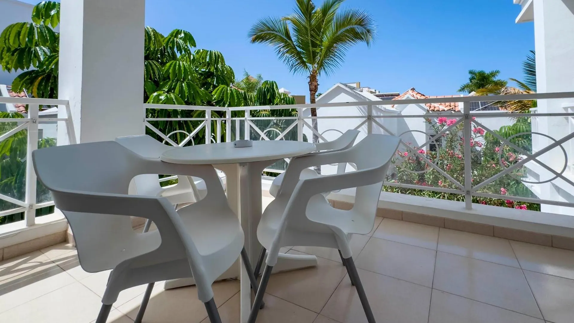 Ξενοδοχείο με διαμερίσματα Apartamentos Parque Del Sol Costa Adeje